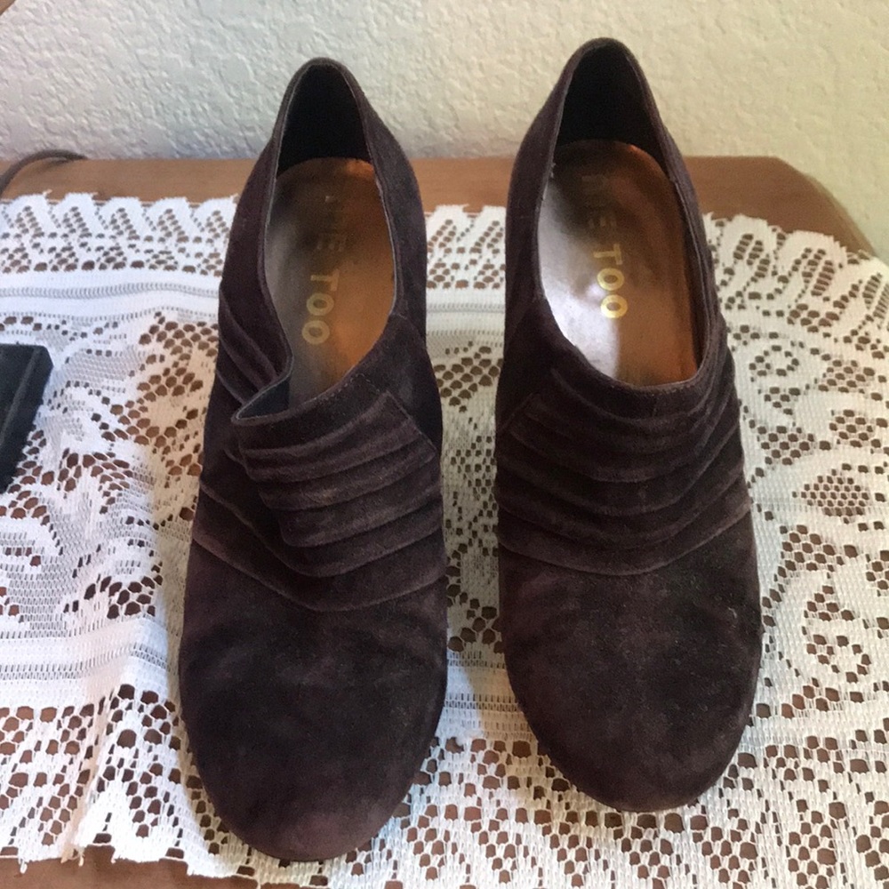 Me too booties size 7.5